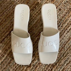 GUCCI RUBBER SLIDES